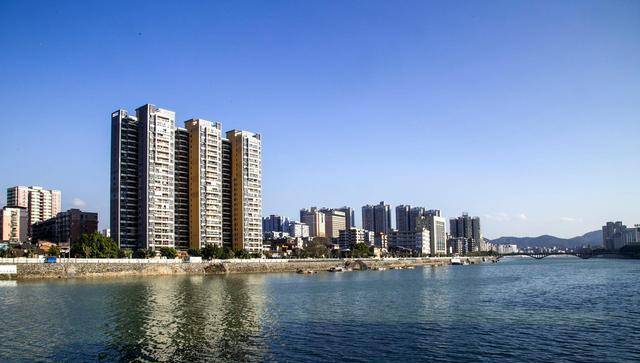 房价太高,买不起房?4大利好动静传来,刚需一族有福了 房价太高,买不起房?4大利好动静传来,刚需一族有福了