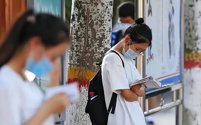 谈球吧体育“高考移民”造成很大的影响家长和同学不要因一时投机而遗憾终生(图6)