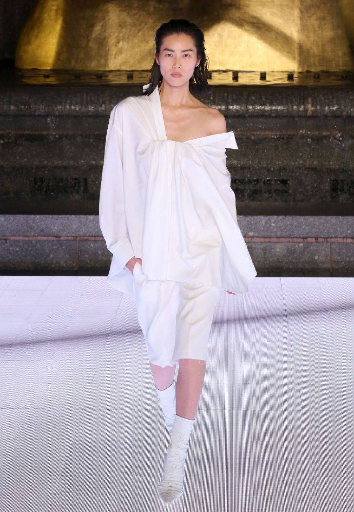 ͬ�Ǵ��ȣ��϶�����17�곬ģ��������˲���䣬������ ...