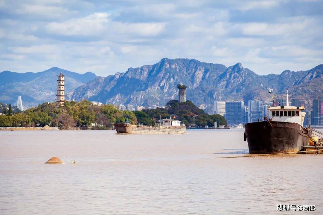 浙江最不克不及错过的城市！不要再只说她有钱了！仙山秀水，奇瀑列岛