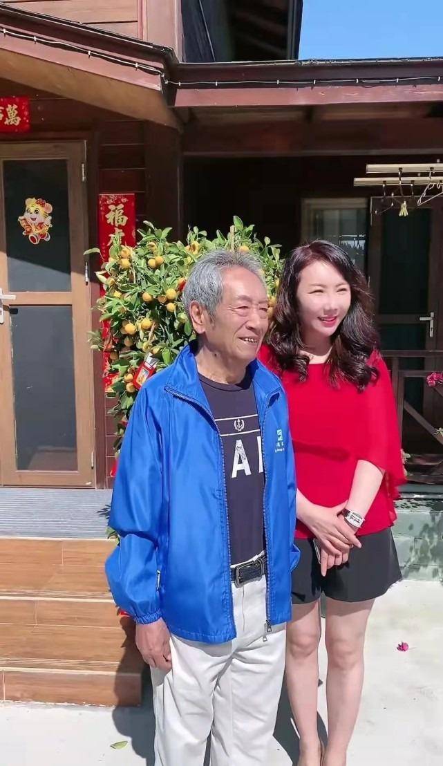 75��������Я38��С���ޣ�Ů������ʮ������������ͬ����ү ...