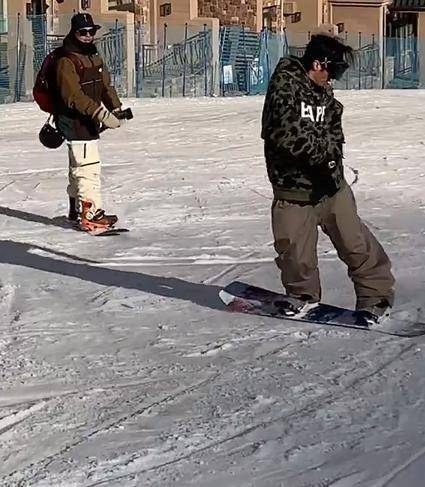 л���滬ѩ����ͷ�������飬43���������ع⣬��������һ ...