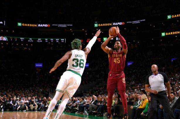 �������У��������˱���������ʤ�������չ����ʿ76�� ...