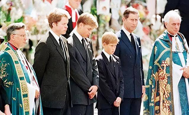 ����������֮���������飿��ҽ��¶�����ˣ�û�����ڶ��� ...