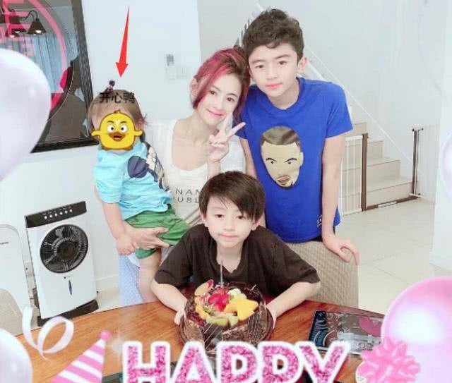 û�б�˦���Ű�֥��������̥�������֣���֪Ե�ɣ���Ů�˶� ...