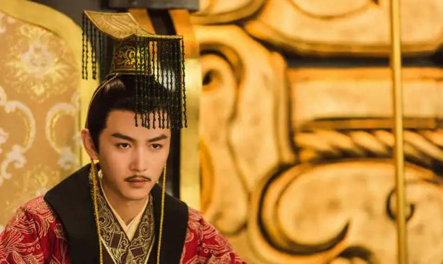 �峯�����ĸ�������㣬����ᣬ��һ�㱻������һ�ۿ���