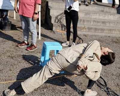 米乐M6 M6米乐练瑜伽最好的是孙俪？看看她才知道什么是大师(图2)