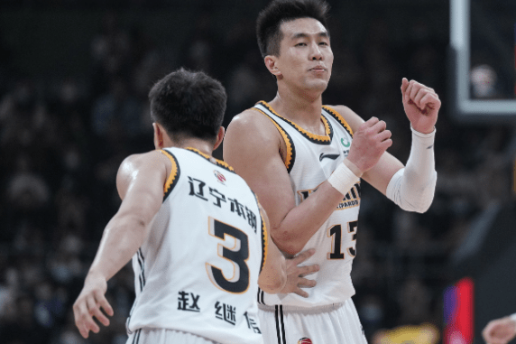 Liaoning defeats Shenzhen, ending their 9-game winning streak as Guo Ailun’s 20+8 performance leads 7 teammates to score in double figures – Competition highlights Zhao Jiwei’s assists.