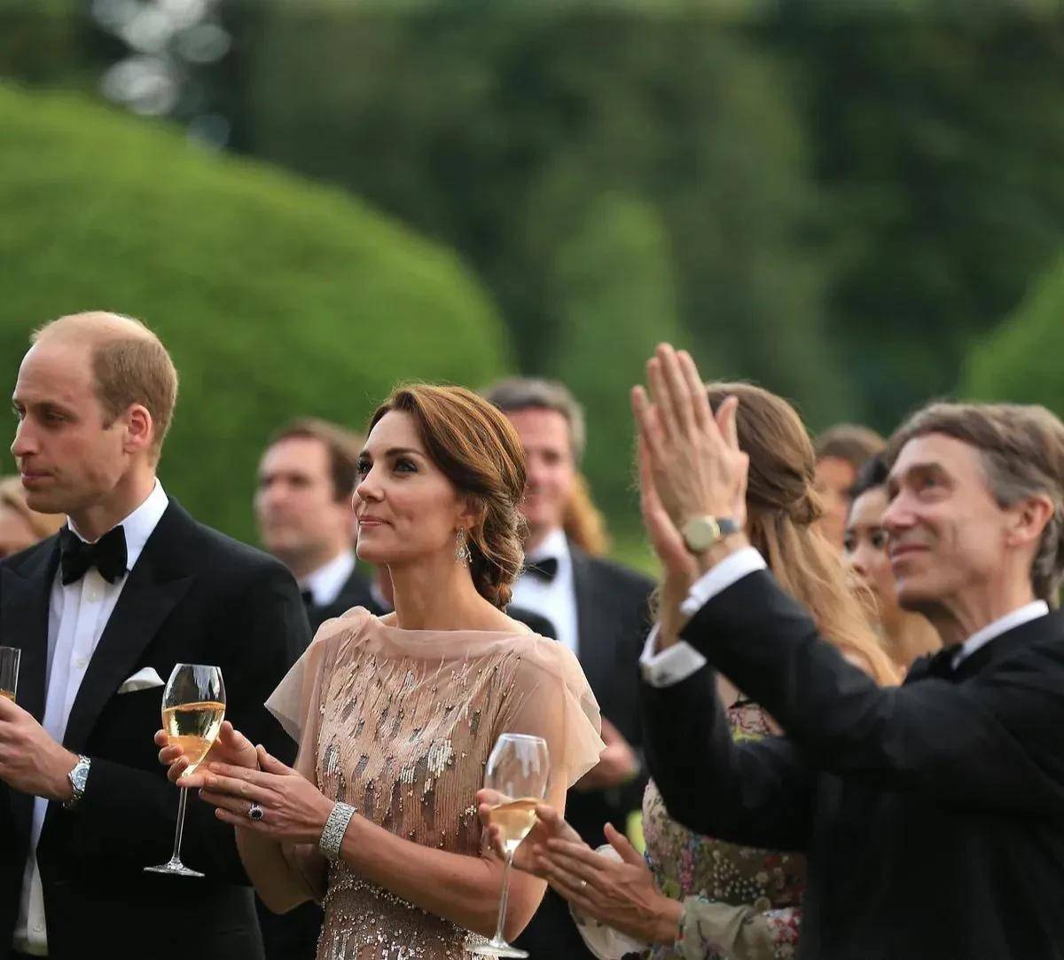 ������˹�Ϲ�����·��ķ���ļ�����֪������˹�ͱ��������� ...