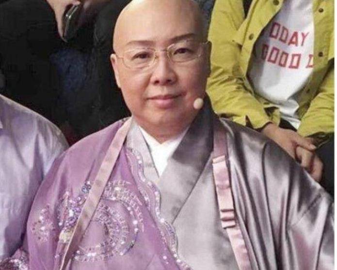 原创
            费玉清姐姐欠4000万台币高利贷，两弟弟不愿还钱，她出家后仍奢靡