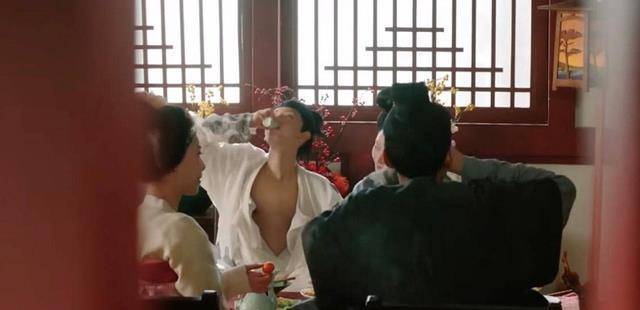 原创
            《无心法师》原来陈瑶敞开衣服，是这样拍摄的，不过表情是真到位