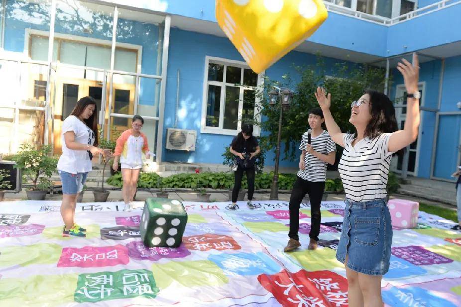 深圳沉浸式超等豪富翁主题团建，倾覆传统团建形式