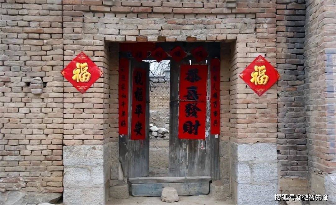 梦回旧时光，对门亡者拉土的寓意与解析