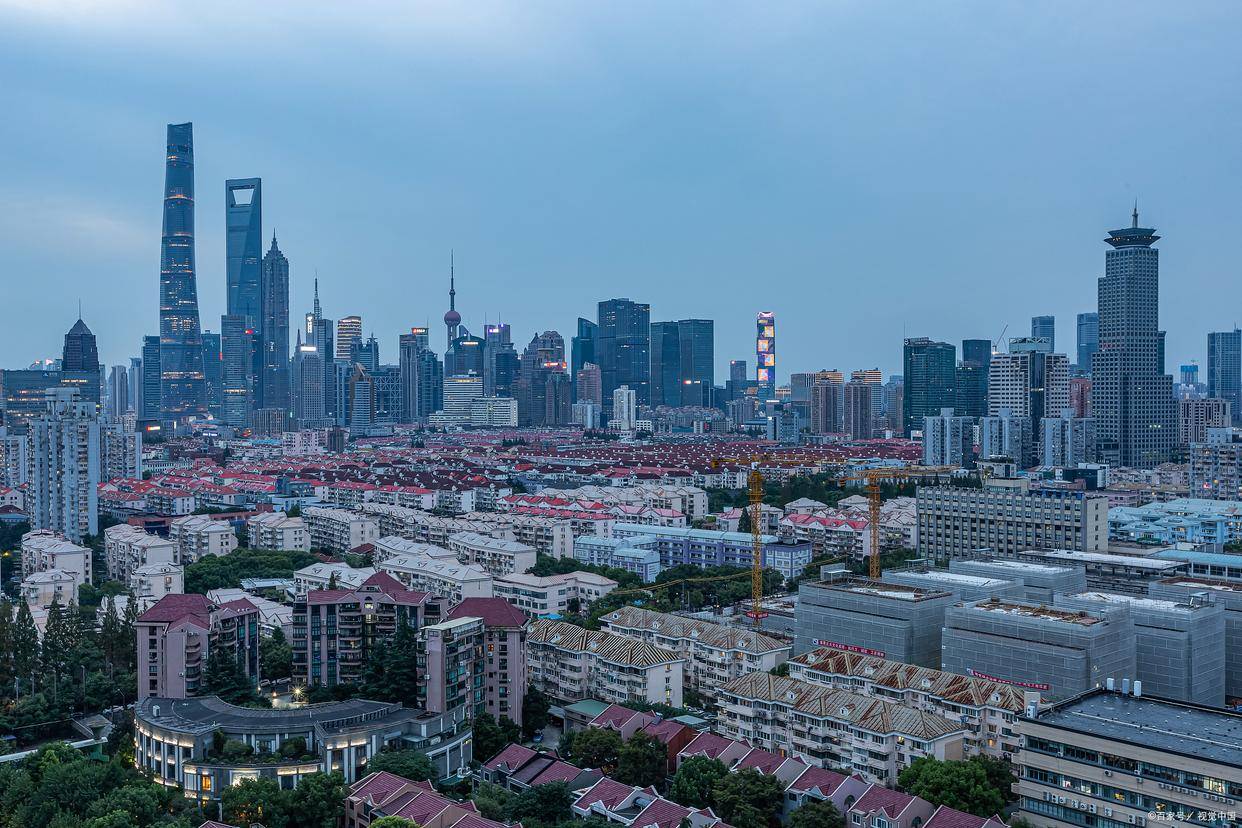 拍摄城市风景：探索城市的独泛亚电竞特之处(图7)