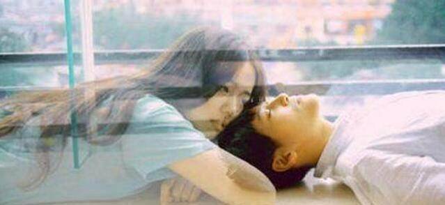 重逢在病房，梦见初恋情人的深层解析