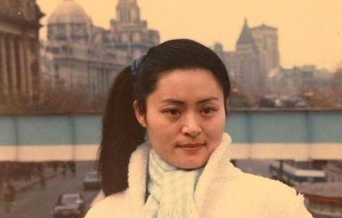打败韦唯毛阿敏，却被亲弟弟砸致脑震荡一代歌后沦落到保姆谋生-韦唯与毛阿敏的地位