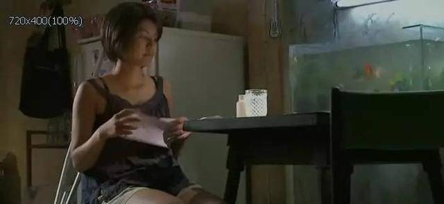 不靠对白，用手机发短信的方式就吓得人不敢看下去的泰式恐怖片