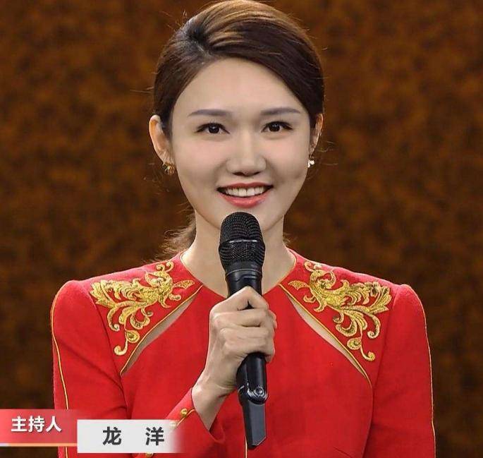 原创央视七夕晚会主持阵容大换血！李思思有望回归，杨帆、龙洋挑大梁