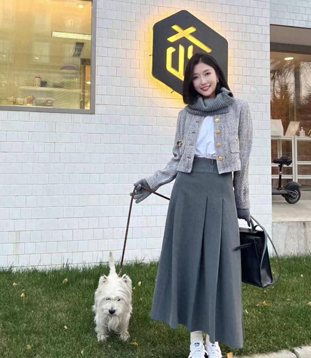 今年秋天最流行的裙子复古又时尚永远最懂女人心！爱游戏AYX体育(图5)
