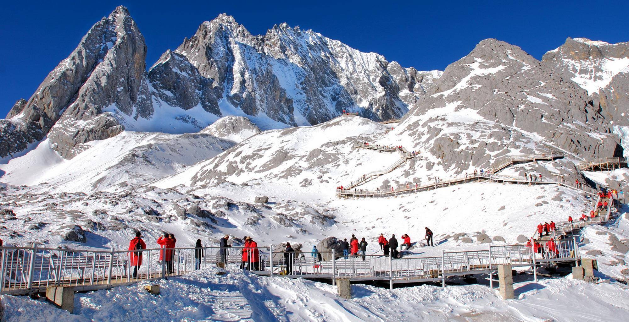 云南五日游路线，丽江古城、玉龙雪山、泸沽湖、大理洱海全在其中