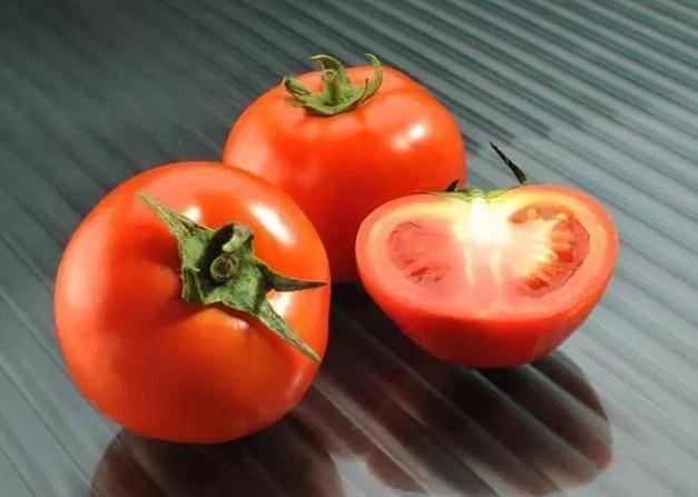 与西红柿相克的食物有哪些？两者最好不要一起食用，尽量引起重视