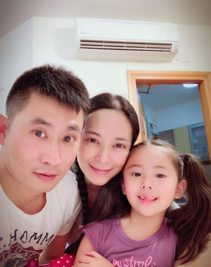 原创曾是港姐中最飒的那位，后嫁入农村倒贴三套房子，如今家庭生赢家