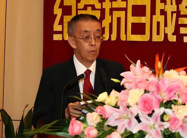 原创1959年张治中写信给中央被周总理截收，其子回忆：总理保护了父亲