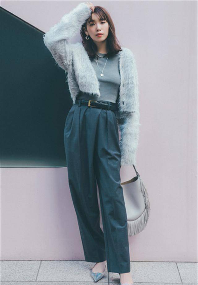 原创
            日本某时尚职业杂志11月份穿搭排名，上榜的是，休闲风格与粗花呢插图16