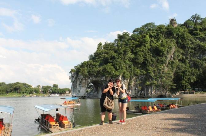 桂林旅游，怎么定制桂林旅游攻略和找导游公司私人导游，必游旅游景点排名