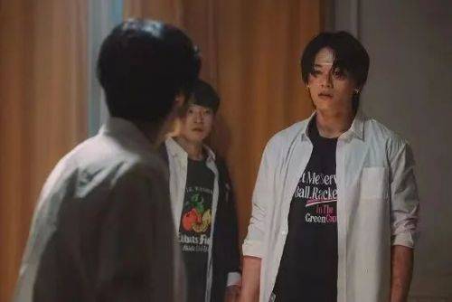 韩剧《夜幕降临》：狼人杀+大逃杀，谁能活下来？