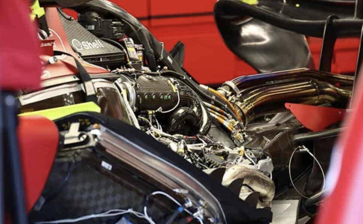 【赛车体育】原创
                F1赛车科技：排气歧管的材料到底是什么？