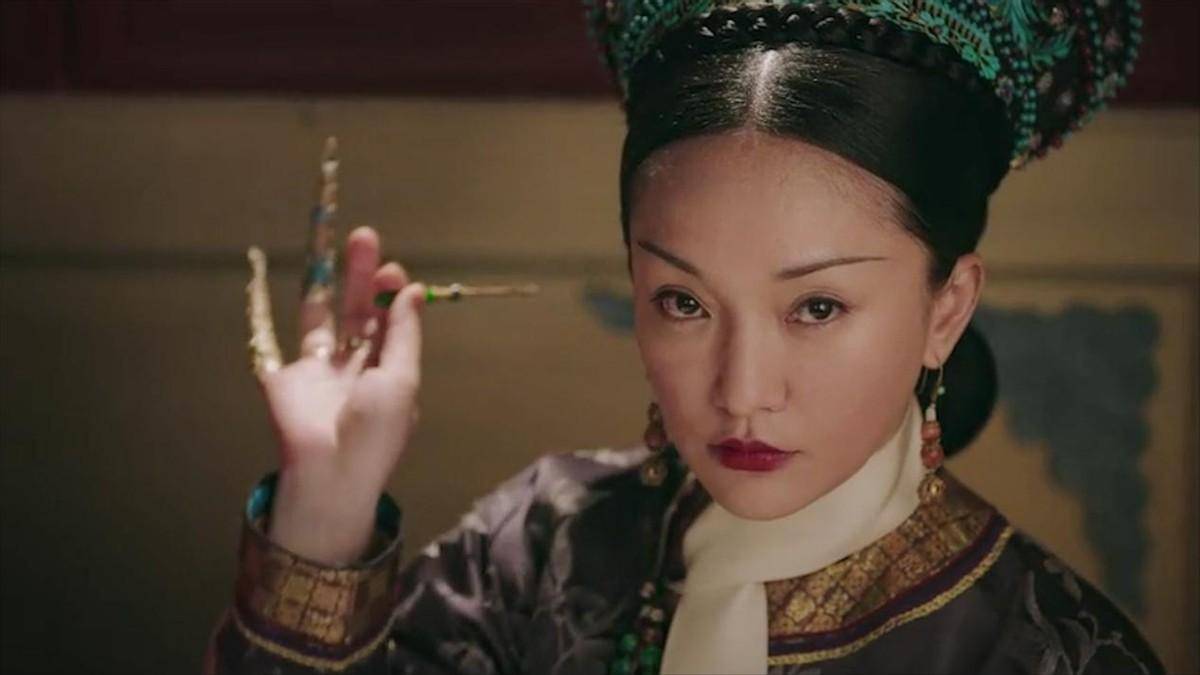 璟瑟是从什么时候，对如懿的态度发生改变的？这个眼神说明一切