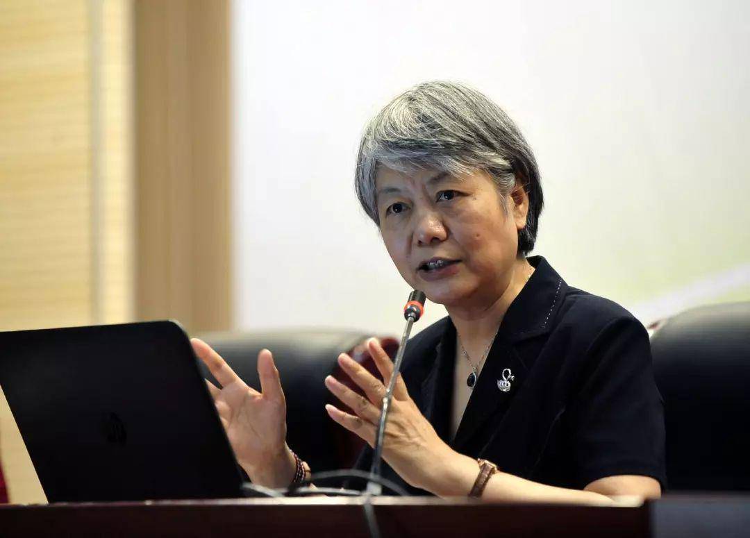 心理学家李玫瑾：如何培养出快乐、温暖、人格健全的孩子？（深度好文）