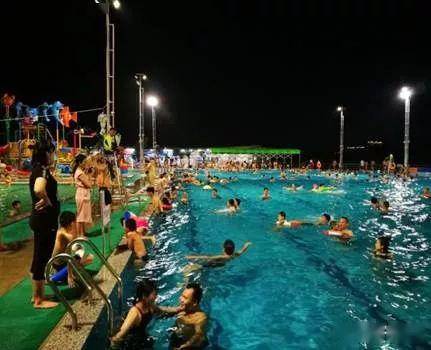 全天不间断水质循环处理 确保 水质安全达标 只要心向"康迪水上乐园"