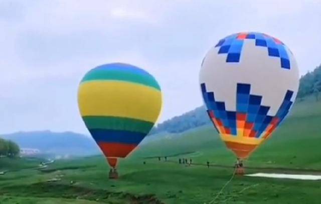 不用到遥远的土耳其 来关山草原就可以体验热气球的浪漫