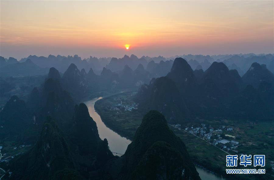 水什么山青成语_山青水秀图片(3)