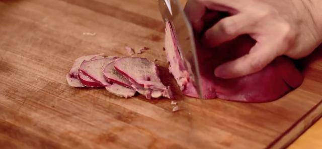 如何切肉防止切手 4f3937fea7c8466dad013a5c7ee775ad.jpeg