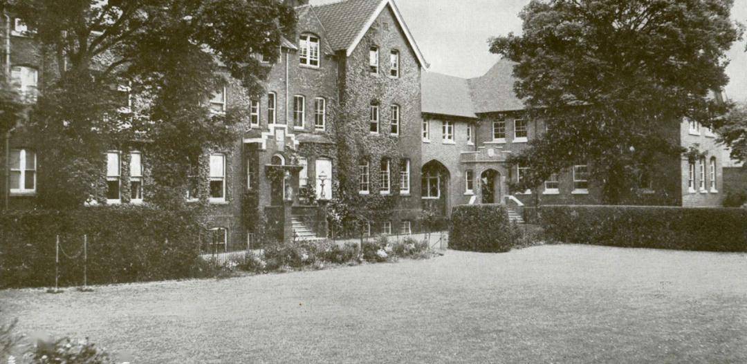 ��ӡ��ϣ������83��ح�ŵ��ϲ�ʥ����˹ѧԺSt. Lawrence College (...