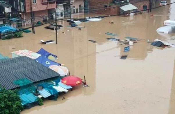 广州暴雨引泥石流,局部出现特大暴雨,导致4人死亡