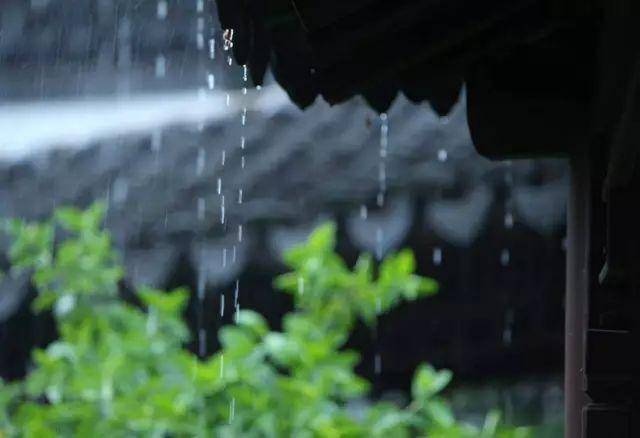 夏天的雨,落在古诗词里,醉山水,亦醉流年