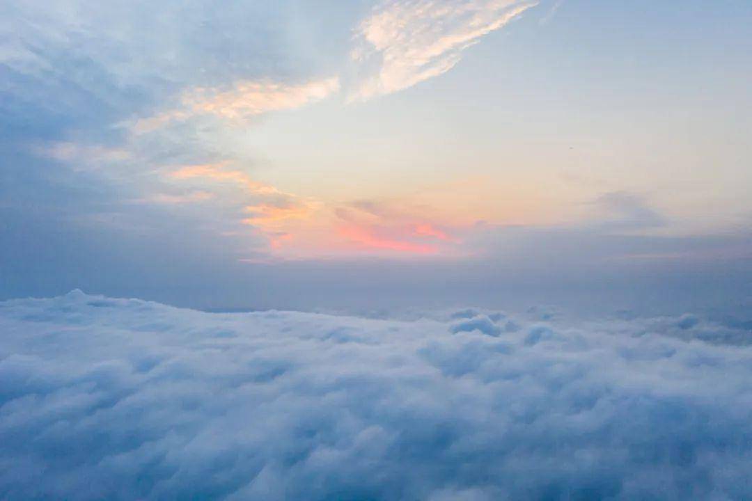 天空之城现身大青岛云蒸霞蔚瞬间美成仙境