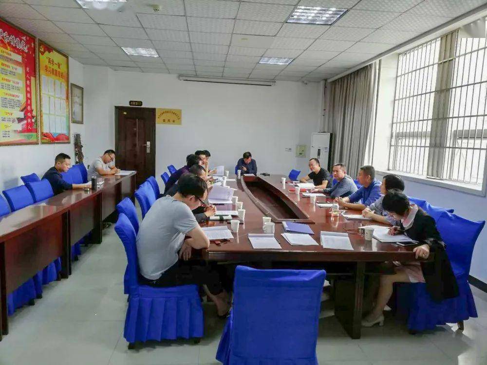 县人民政府副县长,县公安局局长刘勇 组织相关单位约谈答复信访人丁某
