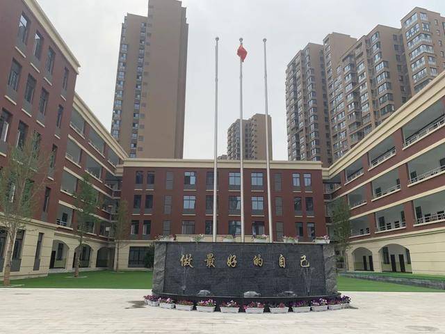 校建工作再添新成果,长安黄河花园小学今年9月正式开学!