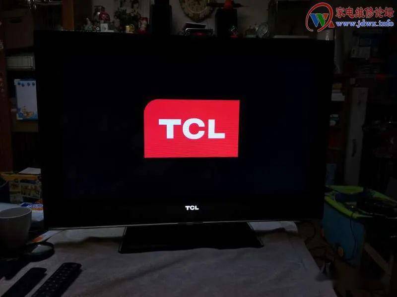 tcl液晶电视型号l32p21bd黑屏故障修复