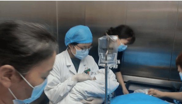亲属|抗疫医生彭银华牺牲102天后女儿出生 亲属：心疼小孩刚出生就没有爸爸