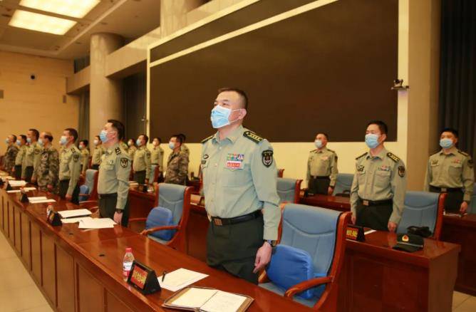 传达贯彻"两会"精神,西部军营掀起学习热潮