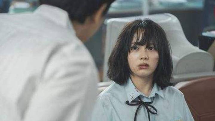 韩剧组签约加赔偿条款,你认为合理吗?