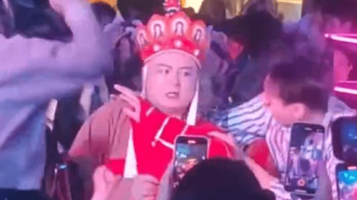 成都欢乐谷唐僧走红,你怎么看?