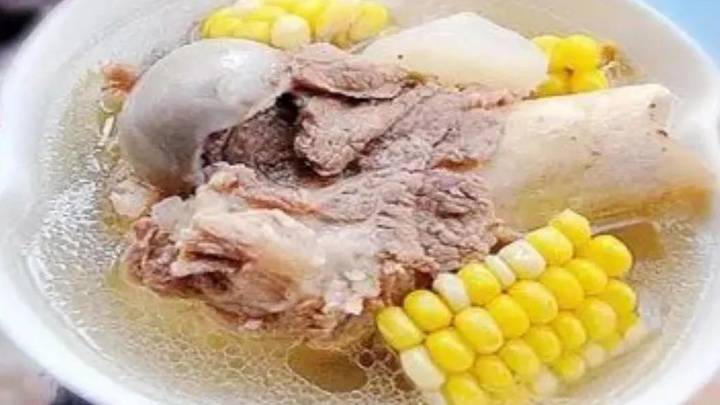 你觉得冬天降温了,可以喝汤驱寒吗?