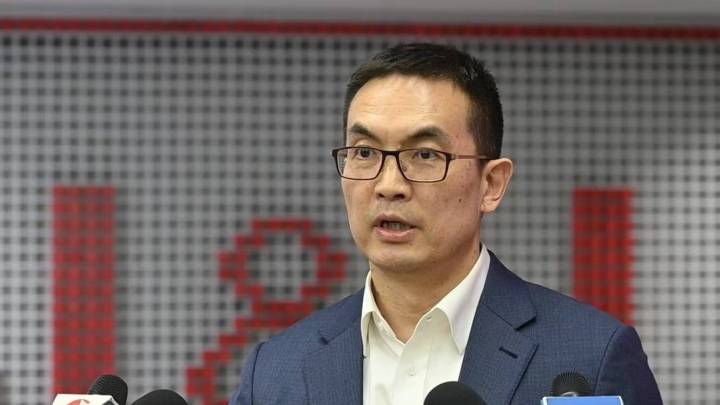 跨国企业在中国纷纷将总部设在上海,你看好吗?